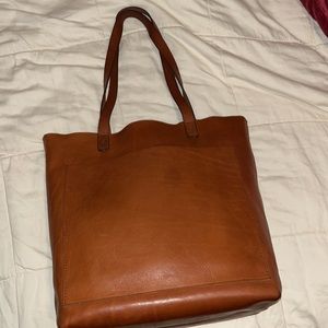 Madewell Medium Transport Tote English Saddle Great Pre-Owned Condition